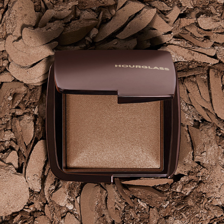 Hourglass Ambient Lighting Powder